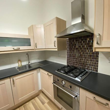 Spacious Apartment On Wenceslas Square Prag Exterior foto